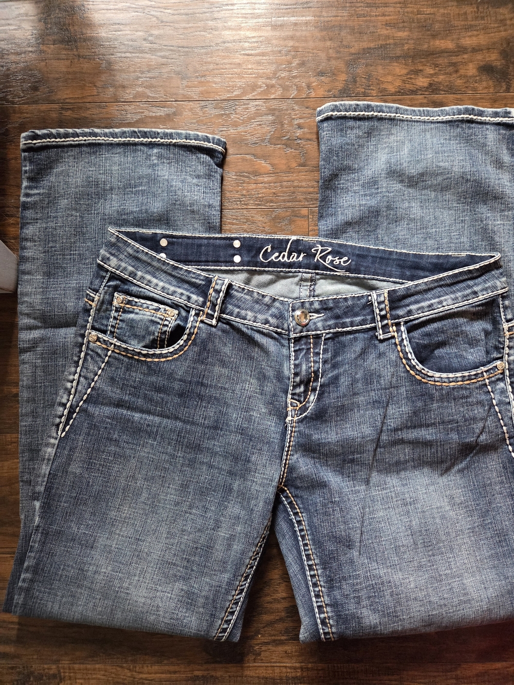 Cedar Rose Women's Blue Denim Jeans